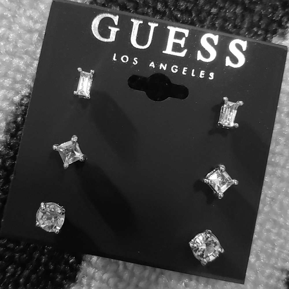 GUESS Cubic Zirconia Studs